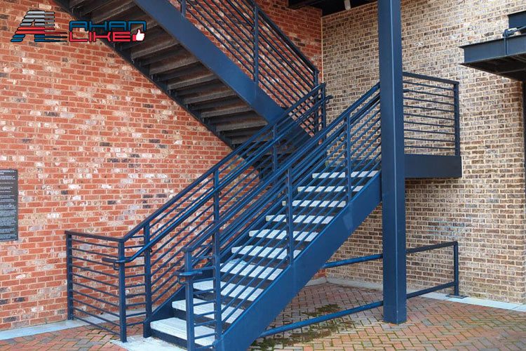 اجرای راه پله با تیرآهن